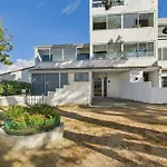 Appartement 200m De La - Pour 4 Avec Balcon